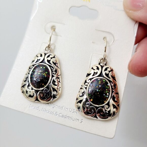 Brand New Fashion Black & Silver Earrings - Picture 6 of 9